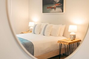 3 habitaciones, escritorio, tabla de planchar con plancha y wifi