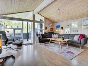 Fernseher, Kamin