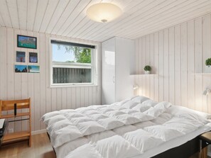 3 bedrooms, Internet