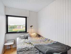 3 bedrooms, Internet