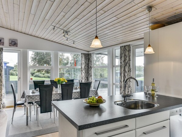 Dining - "Sylvelin" - 400m to the fjord by Interhome (Roslev)