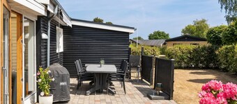 "Sari" - 250m from the sea by Interhome