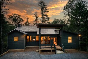 Exterior - Modern Blue Ridge Cabin • Hot Tub & Ping Pong (Blue Ridge Mountains)