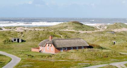 "Karlina" - 100m from the sea by Interhome