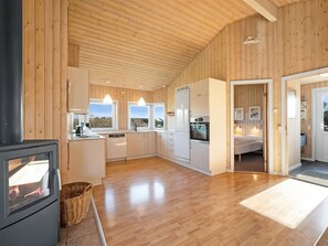 Refrigerador, microondas, horno y lavavajillas 