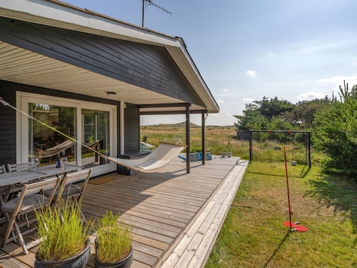 "Vuokko" - 400m from the sea by Interhome