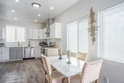 Quiet 2 Bedroom Apartment near Berkeley/Emeryville Boarders