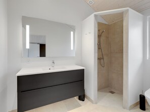 Bathroom - "Maike" - 200m from the sea by Interhome (Allinge)