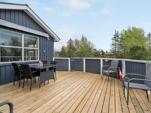 Outdoor dining - "Rafn" - 550m from the sea by Interhome (Hadsund)