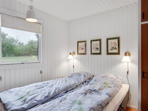 2 bedrooms, Internet