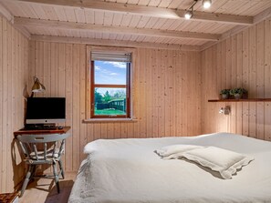3 bedrooms, Internet