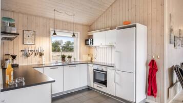 Køleskab, mikrobølgeovn, ovn, opvaskemaskine