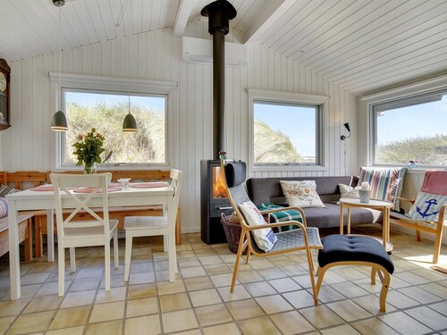 "Abbie" - 10m from the sea by Interhome