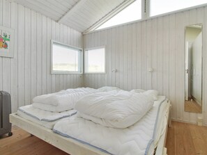 3 bedrooms, Internet
