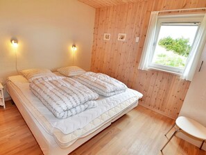 5 bedrooms, WiFi