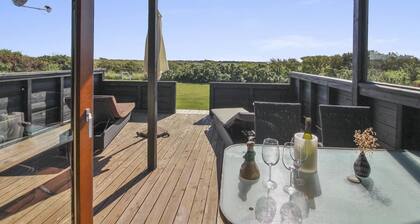 "Tetta" - 800m from the sea by Interhome