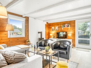 Télévision, cheminée