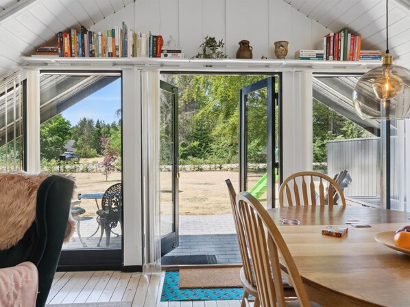 Dining - "Jahn" - 1.8km from the sea by Interhome (Hals)