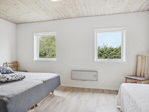 2 bedrooms, internet