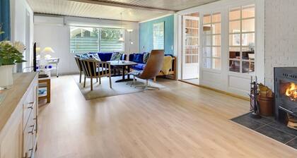 "Rudi" - 450m from the sea by Interhome