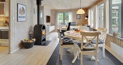 "Ane" - 1.7km from the sea by Interhome