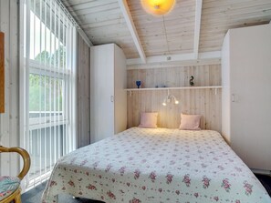 2 bedrooms, Internet