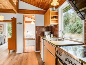 Fridge, dishwasher, cookware/dishes/utensils - "Thomine" - 200m from the sea by Interhome (Hals)