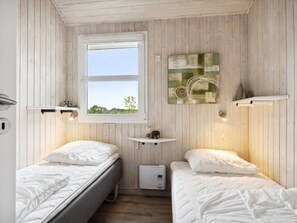 5 bedrooms, WiFi