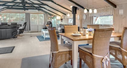 "Feliza" - from the sea by Interhome