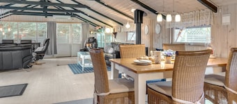 "Feliza" - from the sea by Interhome