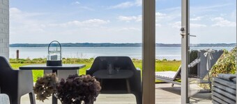 "Monia" - 20m from the sea by Interhome