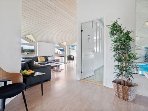 "Jenvold" - 600m from the sea by Interhome