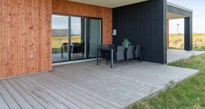"Kasper" - 1.8km from the sea by Interhome