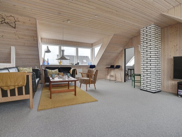 Télévision, cheminée