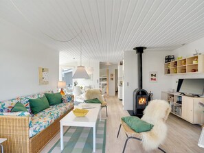 Tv, pejs, dvd-afspiller