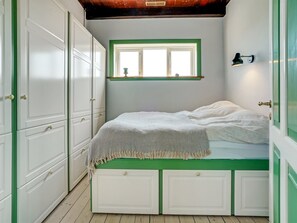 2 bedrooms, internet