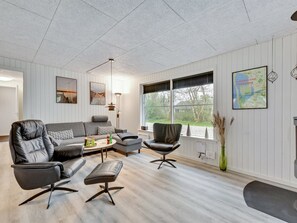 TV, fireplace - "Øn" -  from the sea by Interhome (Hvide Sande)