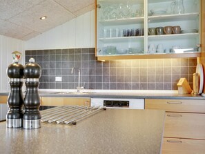 Fridge, microwave, dishwasher, cookware/dishes/utensils