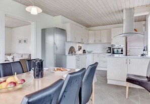 Køleskab, mikrobølgeovn, ovn, opvaskemaskine