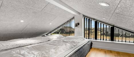 5 bedrooms, Internet