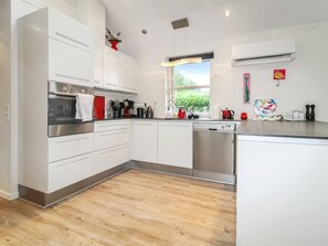 Fridge, microwave, oven, dishwasher