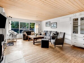 TV, fireplace - "Aurel" - 750m from the sea by Interhome (Blåvand)