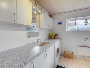 Fridge, microwave, dishwasher, cookware/dishes/utensils