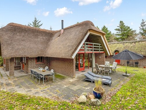 "Alfons" - 600m from the sea by Interhome