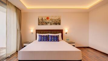 Superior Double Room with Balcony and Mountain view | Desk, iron/ironing board, free WiFi