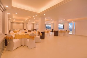 Meeting facility - Keys Select by Lemon Tree Hotels, Kufri, Shimla (Theog)
