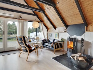 TV, peis og DVD-spiller