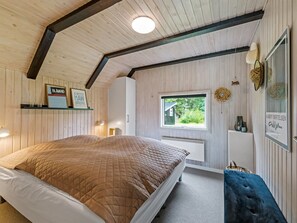 3 bedrooms, internet