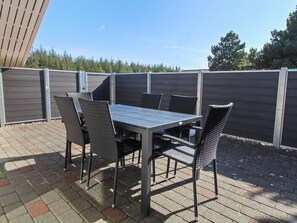 Outdoor dining - "Egbert" - 900m from the sea by Interhome (Vejers Strand)
