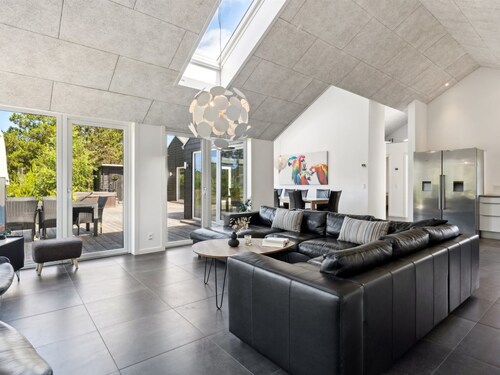"Elke" - 3.5km from the sea by Interhome